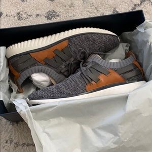 Men’s grand motion sneaker